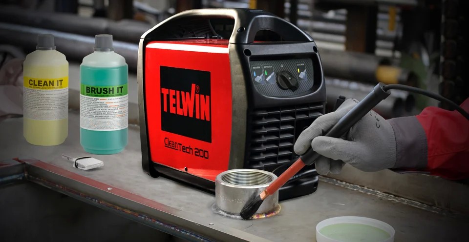 PULIZIA ACCIAIO INOX